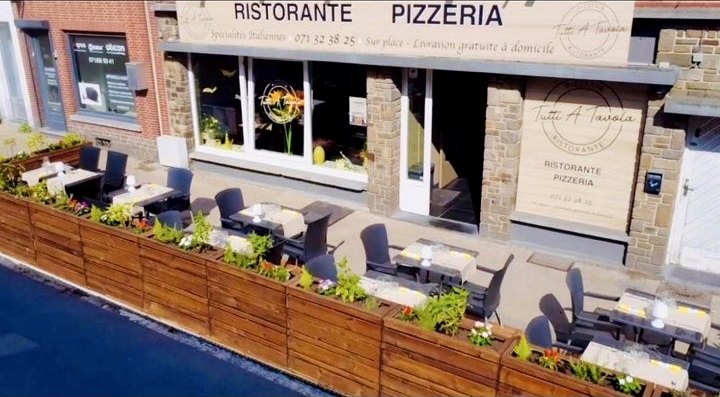 Façade du restaurant Tutti A Tavola à Florennes